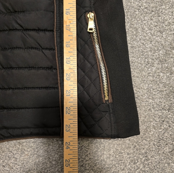 YMI Ladies Size Large Vest Black Brown Gold Hardware Zipper Pockets Fuzzy Lining - Picture 5 of 8